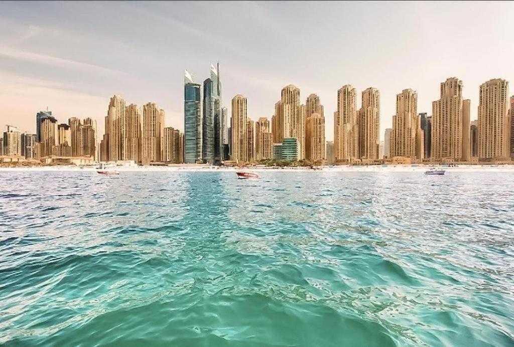 Luxury Apartments In Dubai Marina Екстер'єр фото