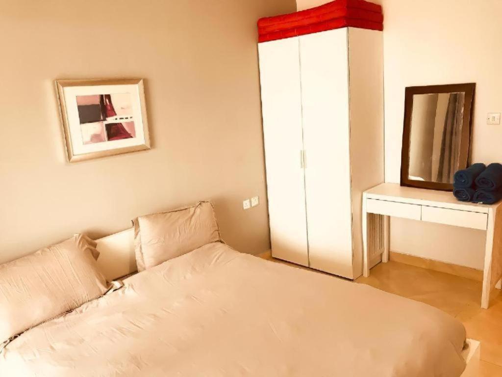 Luxury Apartments In Dubai Marina Екстер'єр фото